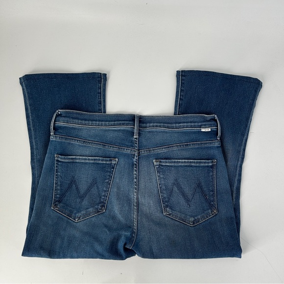 MOTHER The Weekender Women's Flare Jeans in Layover Wash Size 32 - Picture 8 of 16